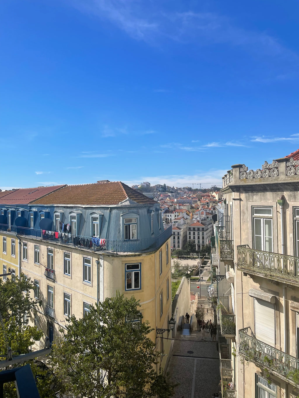Lisbon Travel Map (English)