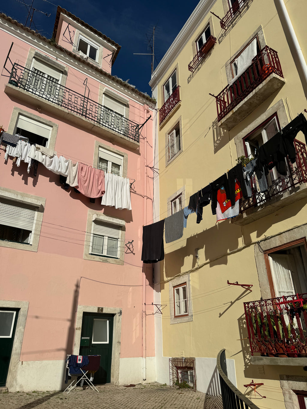 Lisbon Travel Map (English)
